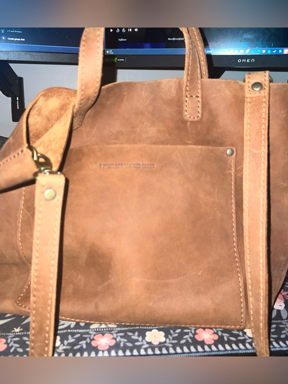 Portland Leather Goods OG Cocoa Medium Classic Crossbody - Picture 3 of 11